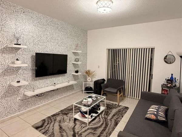 7350 NW 114th Ave, Unit 201, Doral, FL 33178