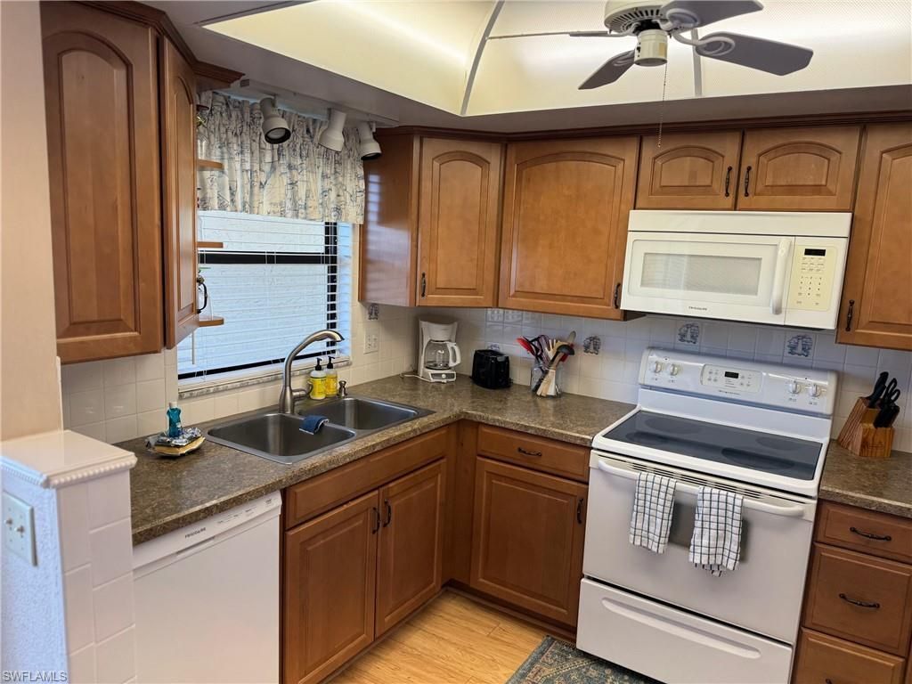 16340 Dublin Cir, Unit 204, Fort Myers, FL 33908 Photo