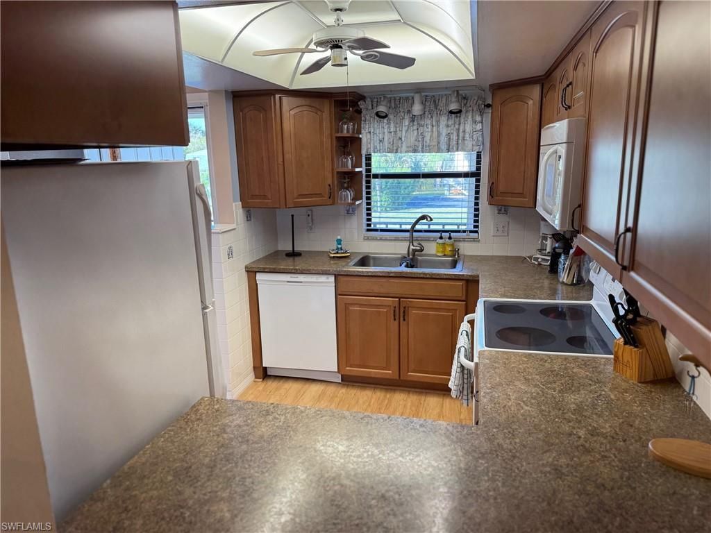 16340 Dublin Cir, Unit 204, Fort Myers, FL 33908 Photo