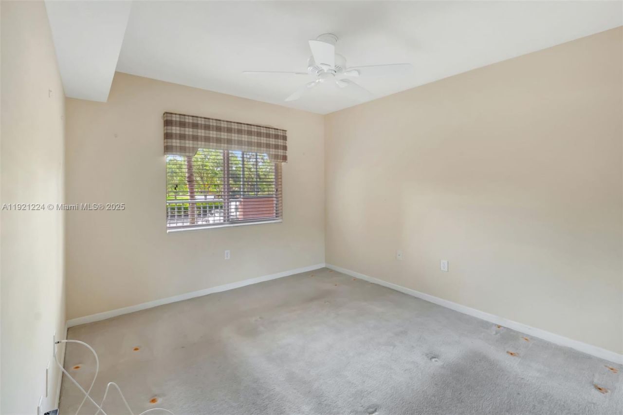 12565 Imperial Isle Dr, Unit 204, Boynton Beach, FL 33437 Photo