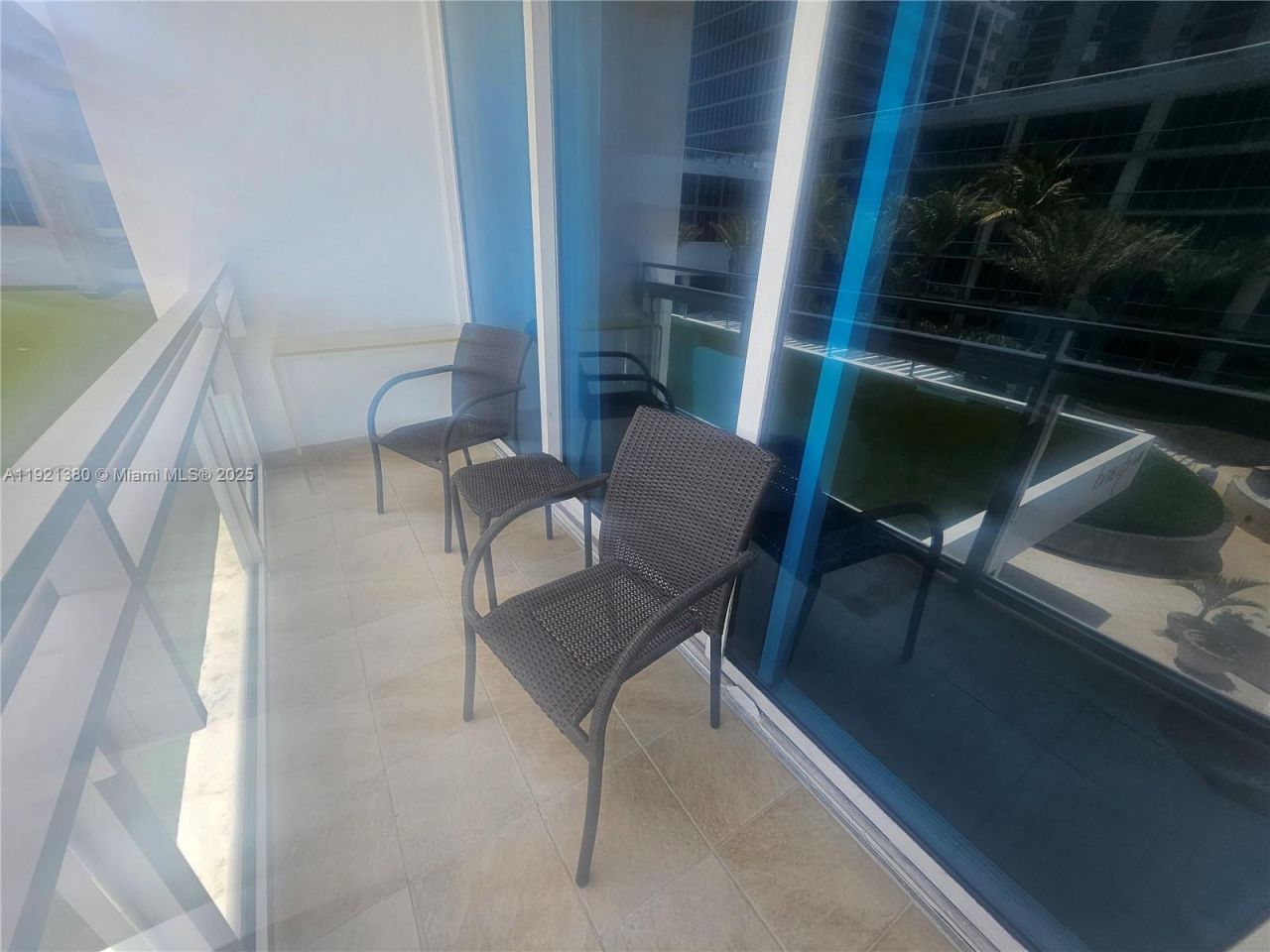 6801 Collins Ave, Unit 320, Miami Beach, FL 33141 Photo
