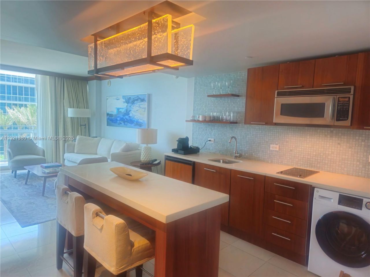 6801 Collins Ave, Unit 320, Miami Beach, FL 33141 Photo