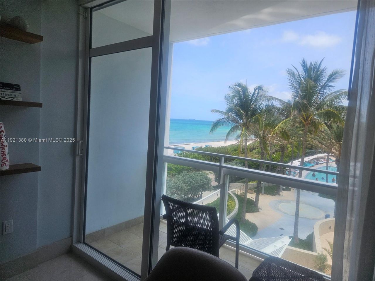 6801 Collins Ave, Unit 320, Miami Beach, FL 33141 Photo