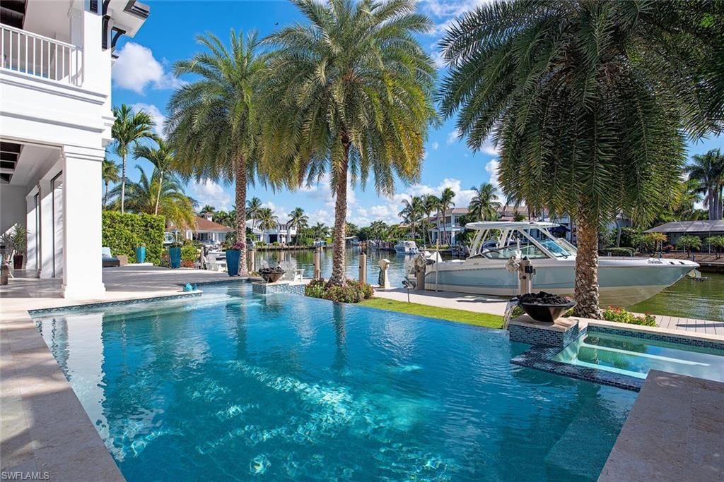 2135 Snook Dr, Naples, FL 34102 Photo