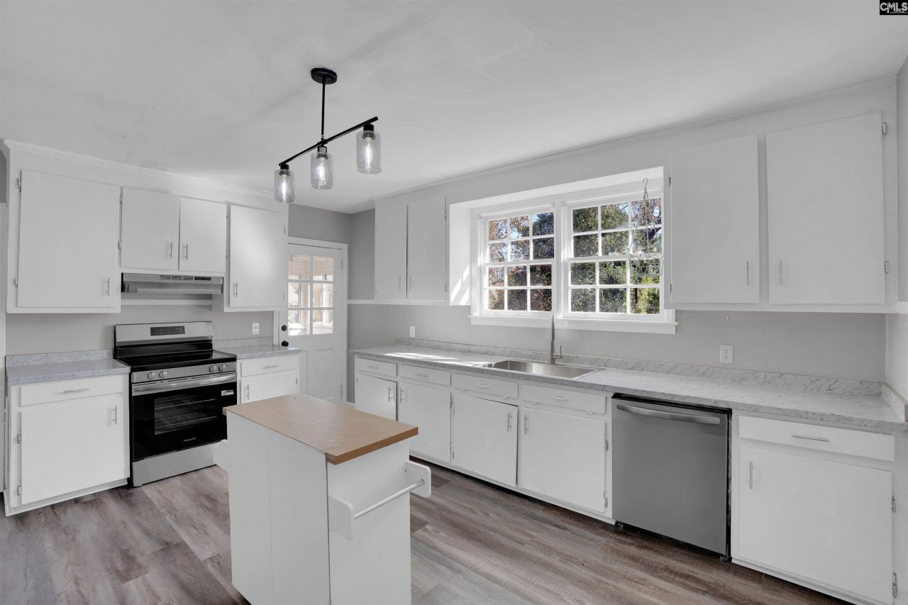 1108 S Beltline Boulevard Photo 15