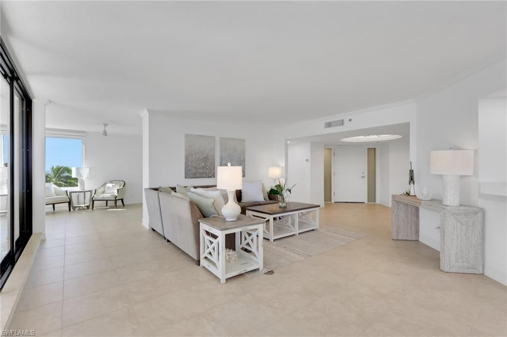 4251 Gulf Shore Blvd N, Unit 5B, Naples, FL 34103 Photo