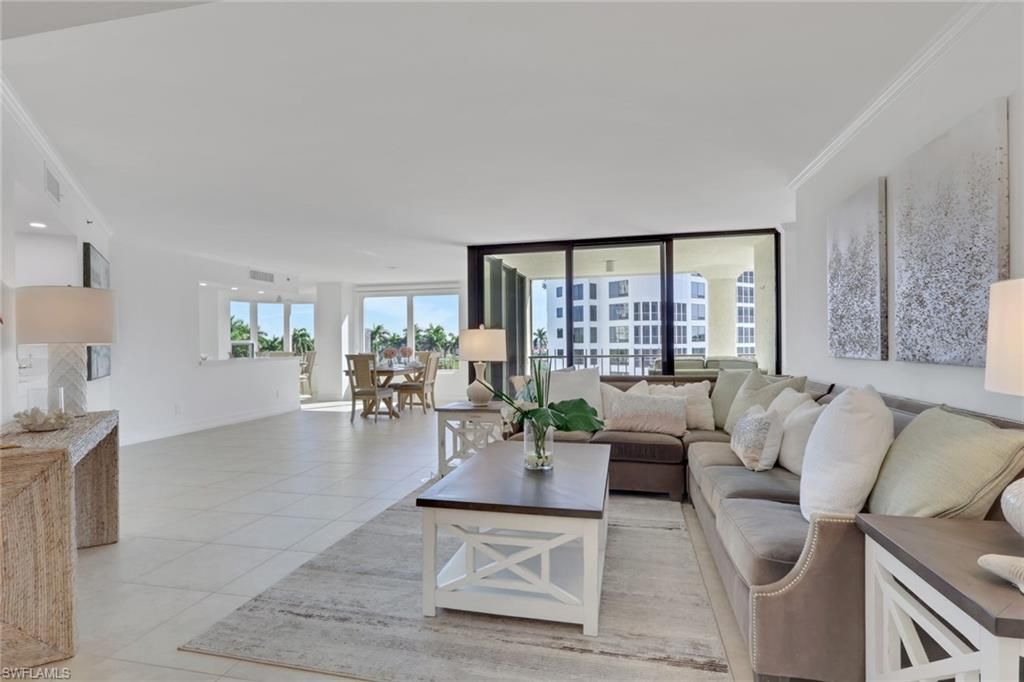 4251 Gulf Shore Blvd N, Unit 5B, Naples, FL 34103 Photo