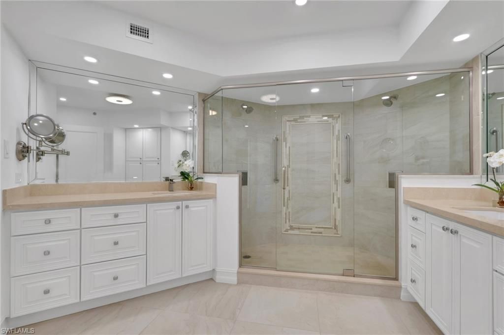 4251 Gulf Shore Blvd N, Unit 5B, Naples, FL 34103 Photo