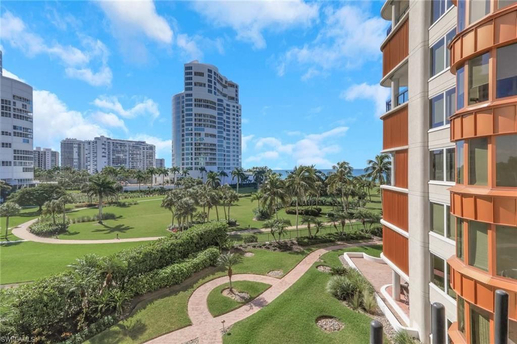 4251 Gulf Shore Blvd N, Unit 5B, Naples, FL 34103 Photo