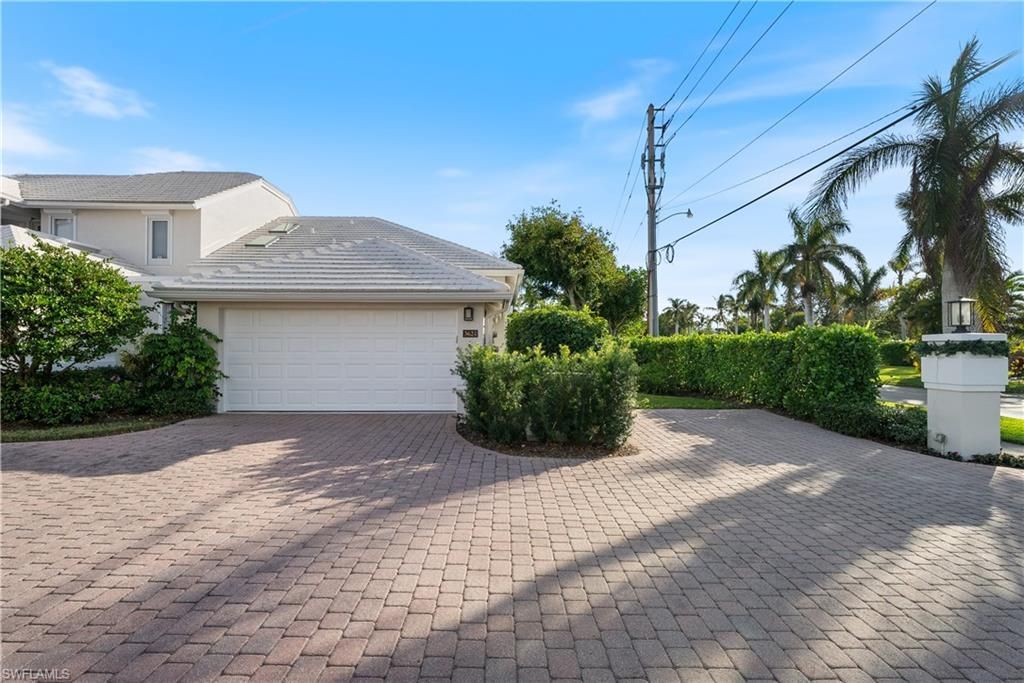 3624 Belair Ln, Unit 13, Naples, FL 34103 Photo