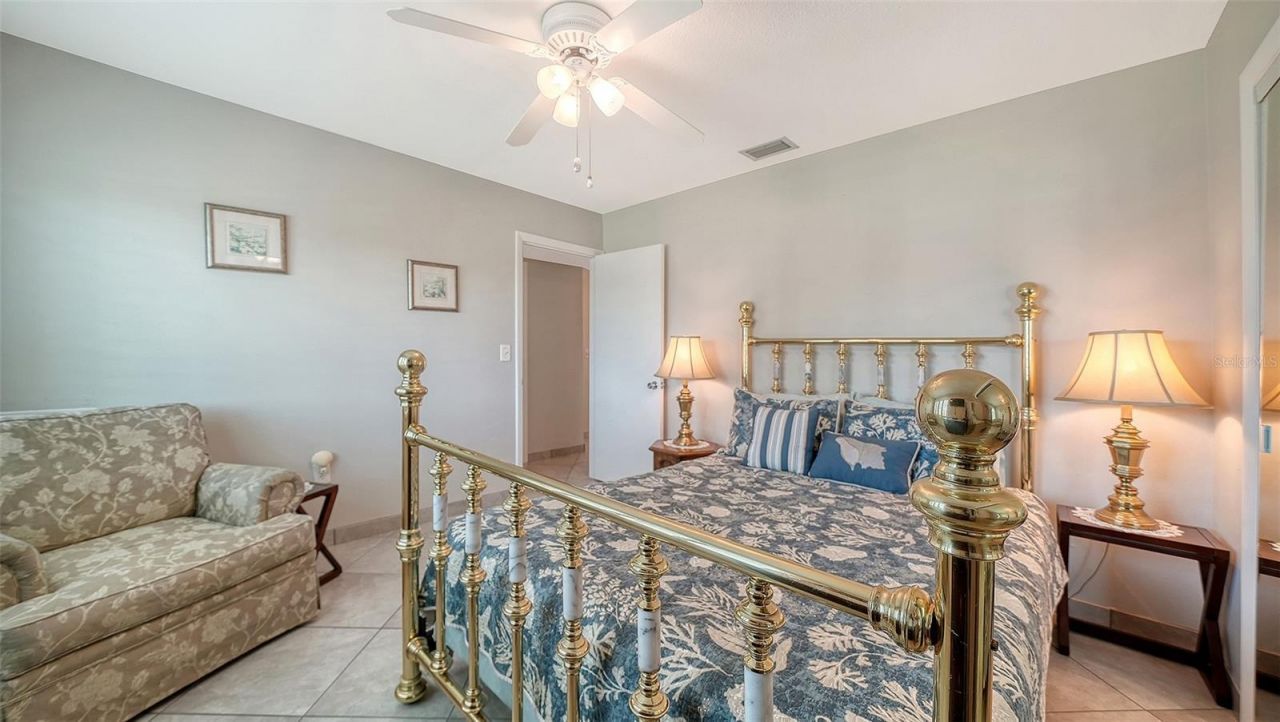 2657 Riverbluff Parkway, Unit V122, Sarasota, FL 34231 Photo