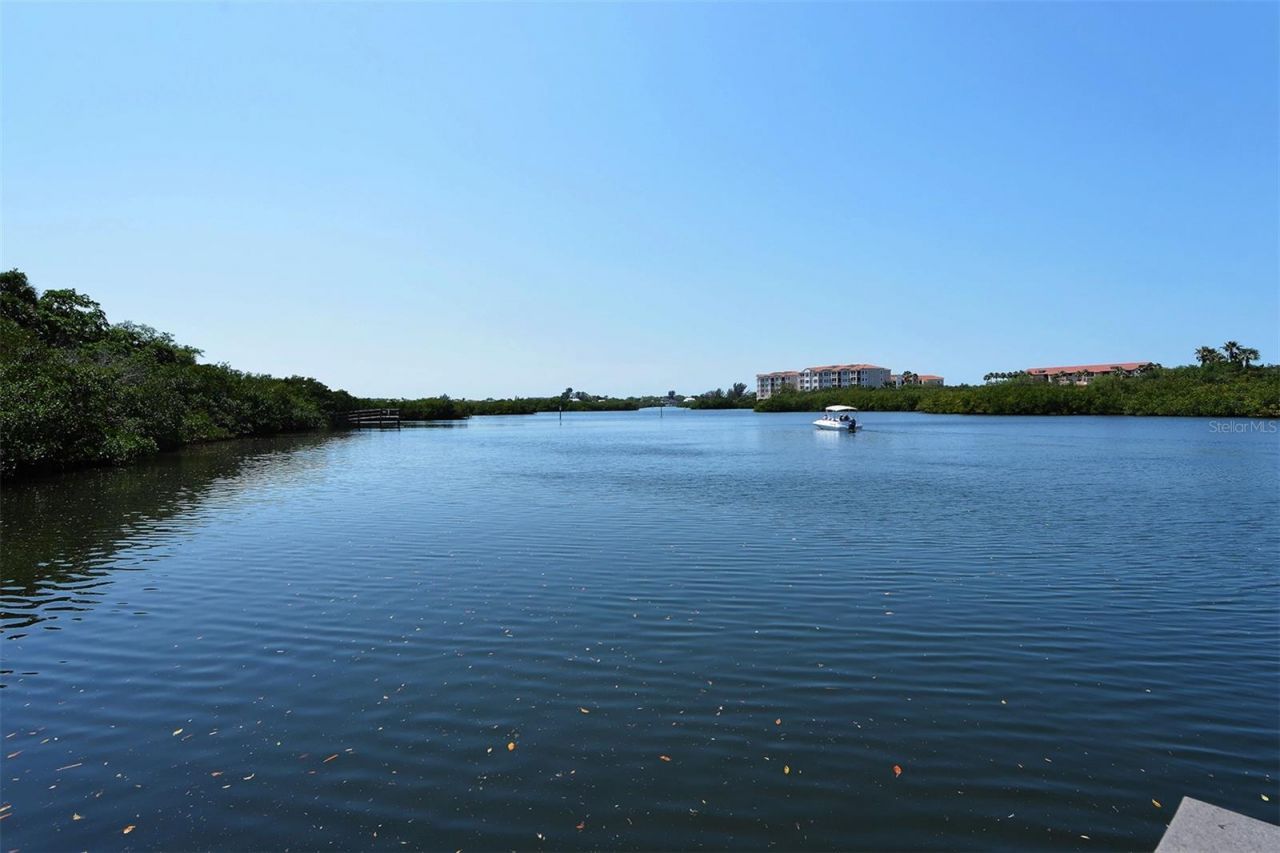 2657 Riverbluff Parkway, Unit V122, Sarasota, FL 34231 Photo