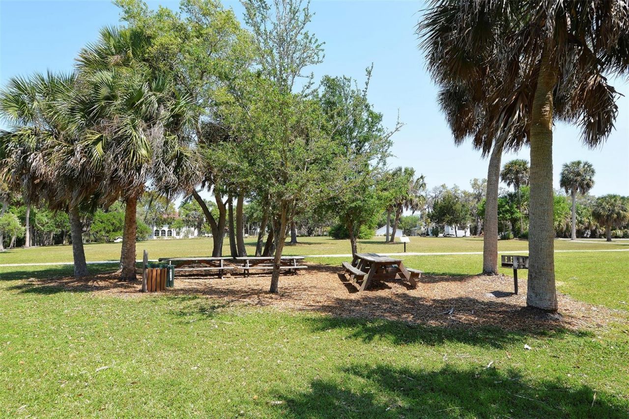 2657 Riverbluff Parkway, Unit V122, Sarasota, FL 34231 Photo