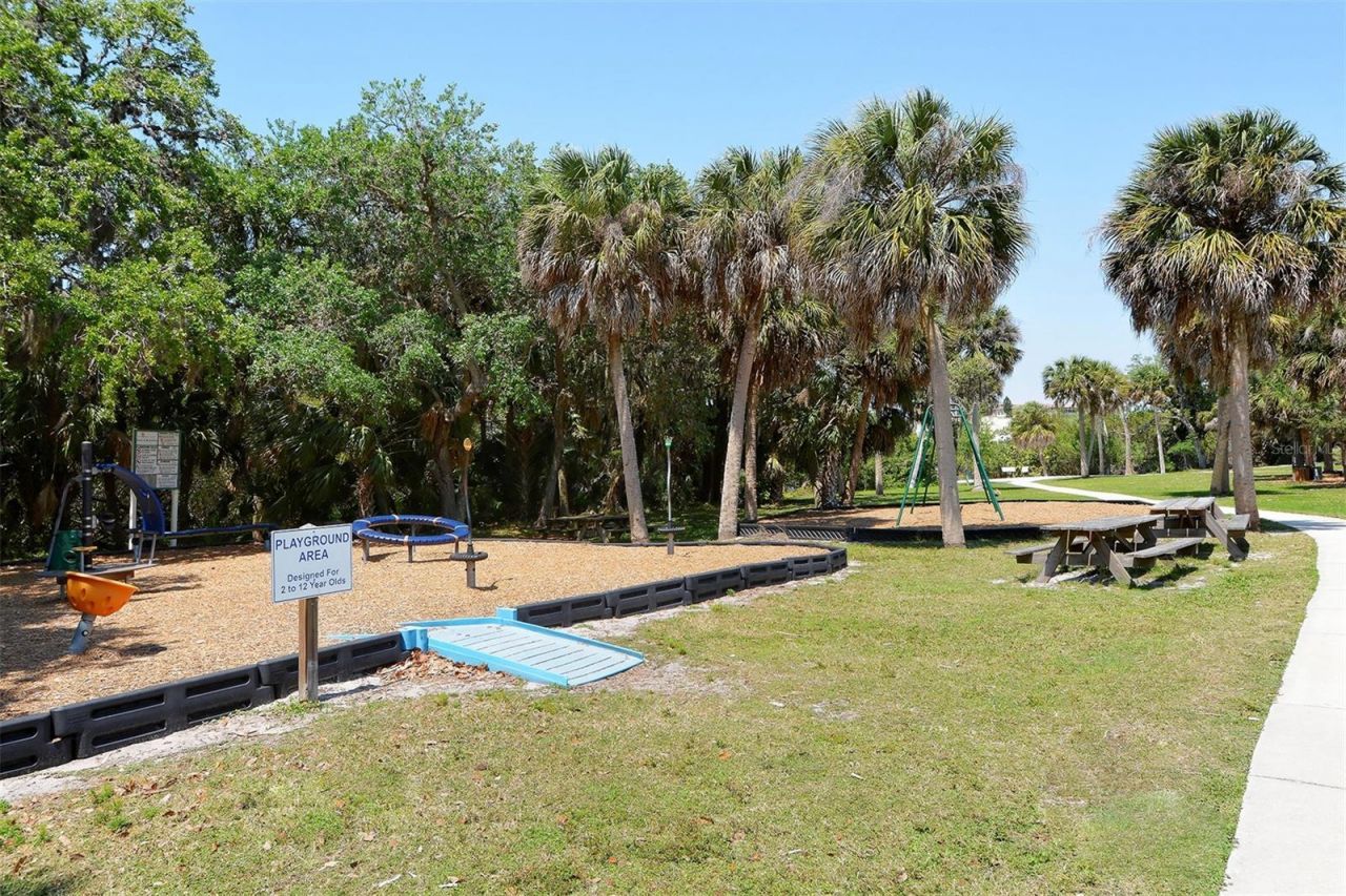 2657 Riverbluff Parkway, Unit V122, Sarasota, FL 34231 Photo