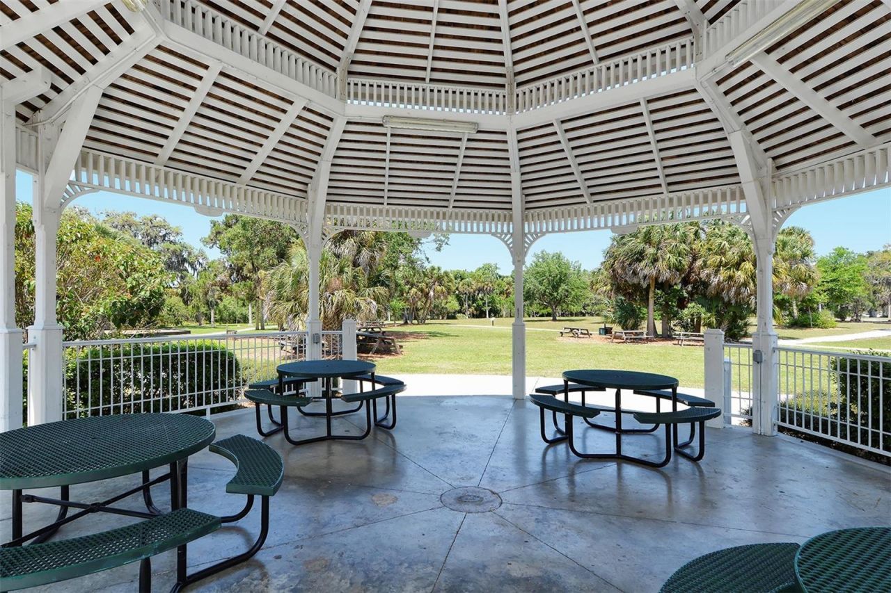 2657 Riverbluff Parkway, Unit V122, Sarasota, FL 34231 Photo