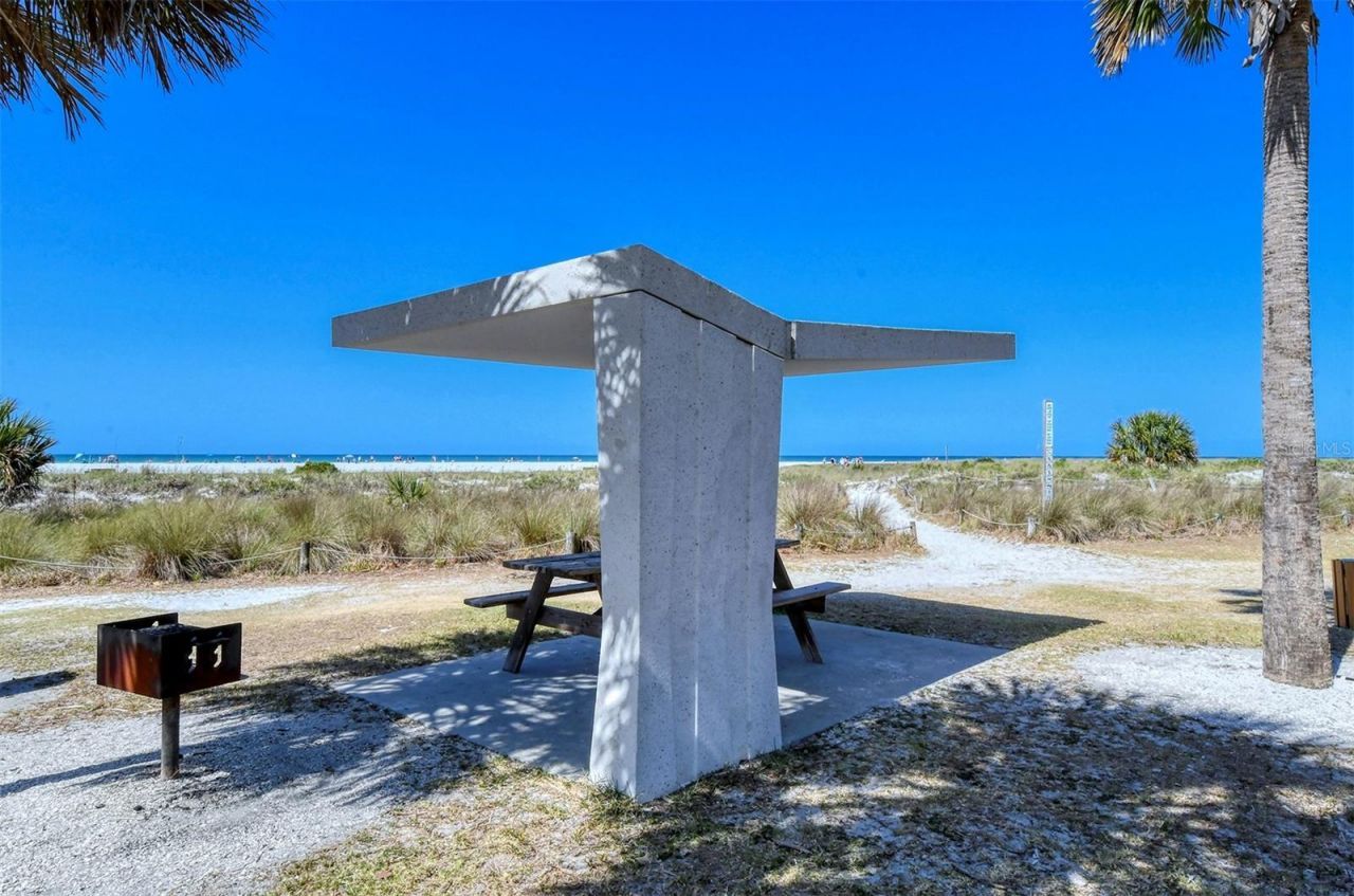 2657 Riverbluff Parkway, Unit V122, Sarasota, FL 34231 Photo
