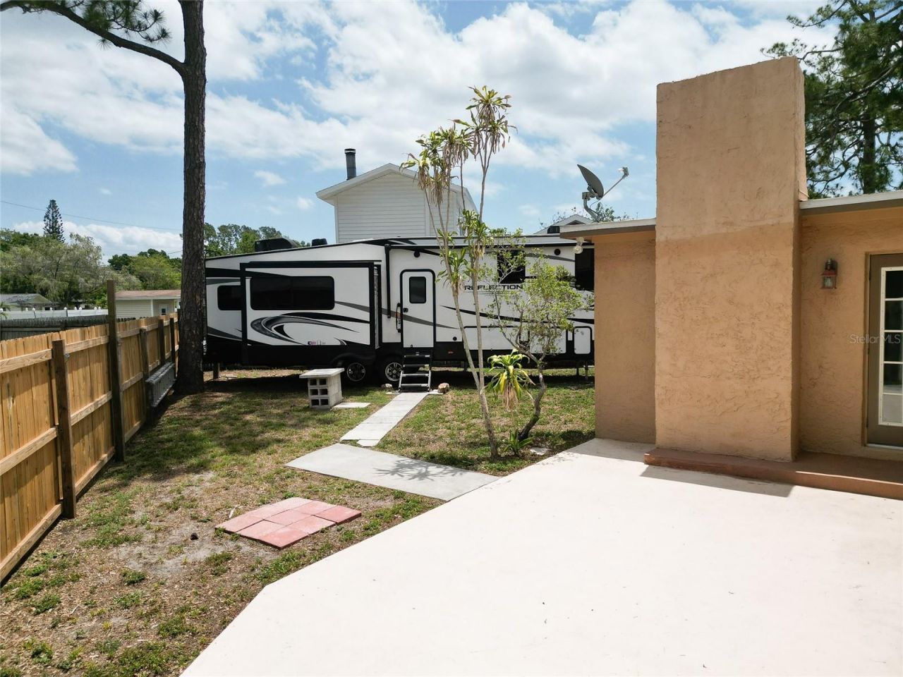771 Murphy Avenue N, Saint Petersburg, FL 33703 Photo