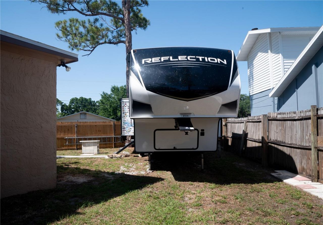 771 Murphy Avenue N, Saint Petersburg, FL 33703 Photo