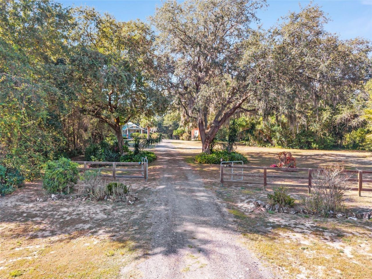 15670 S Highway 25, Weirsdale, FL 32195 Photo