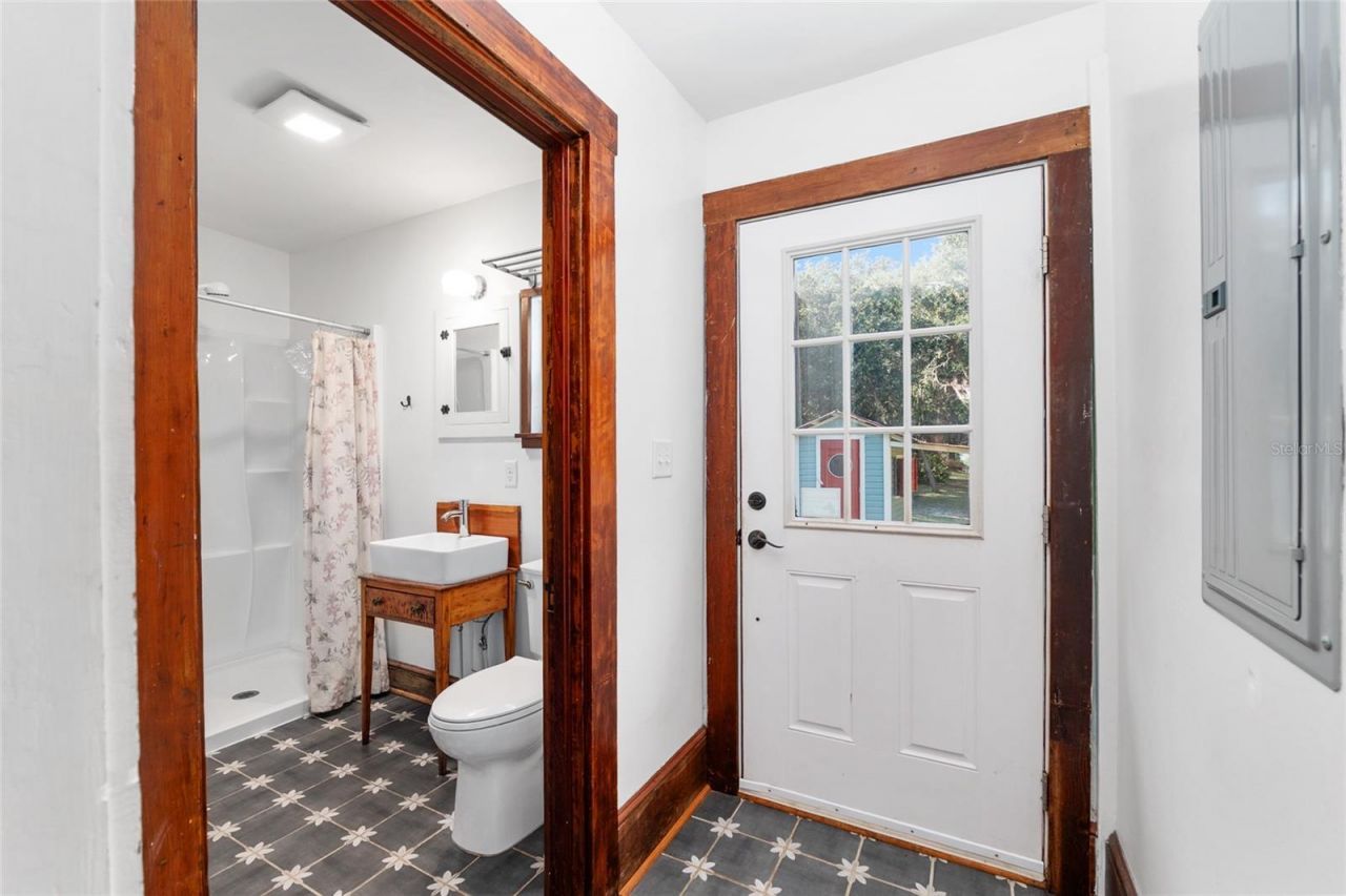 15670 S Highway 25, Weirsdale, FL 32195 Photo