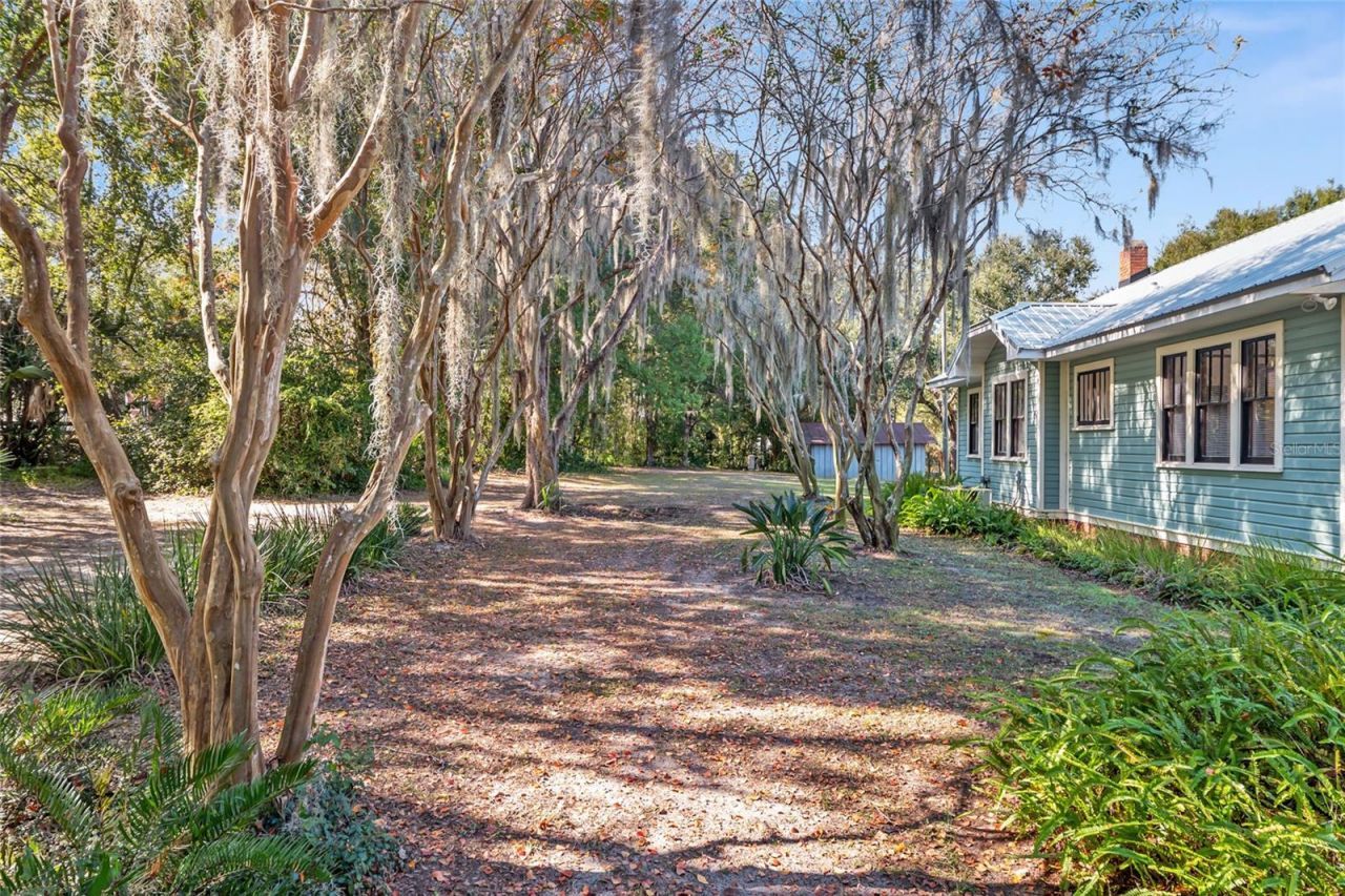 15670 S Highway 25, Weirsdale, FL 32195 Photo