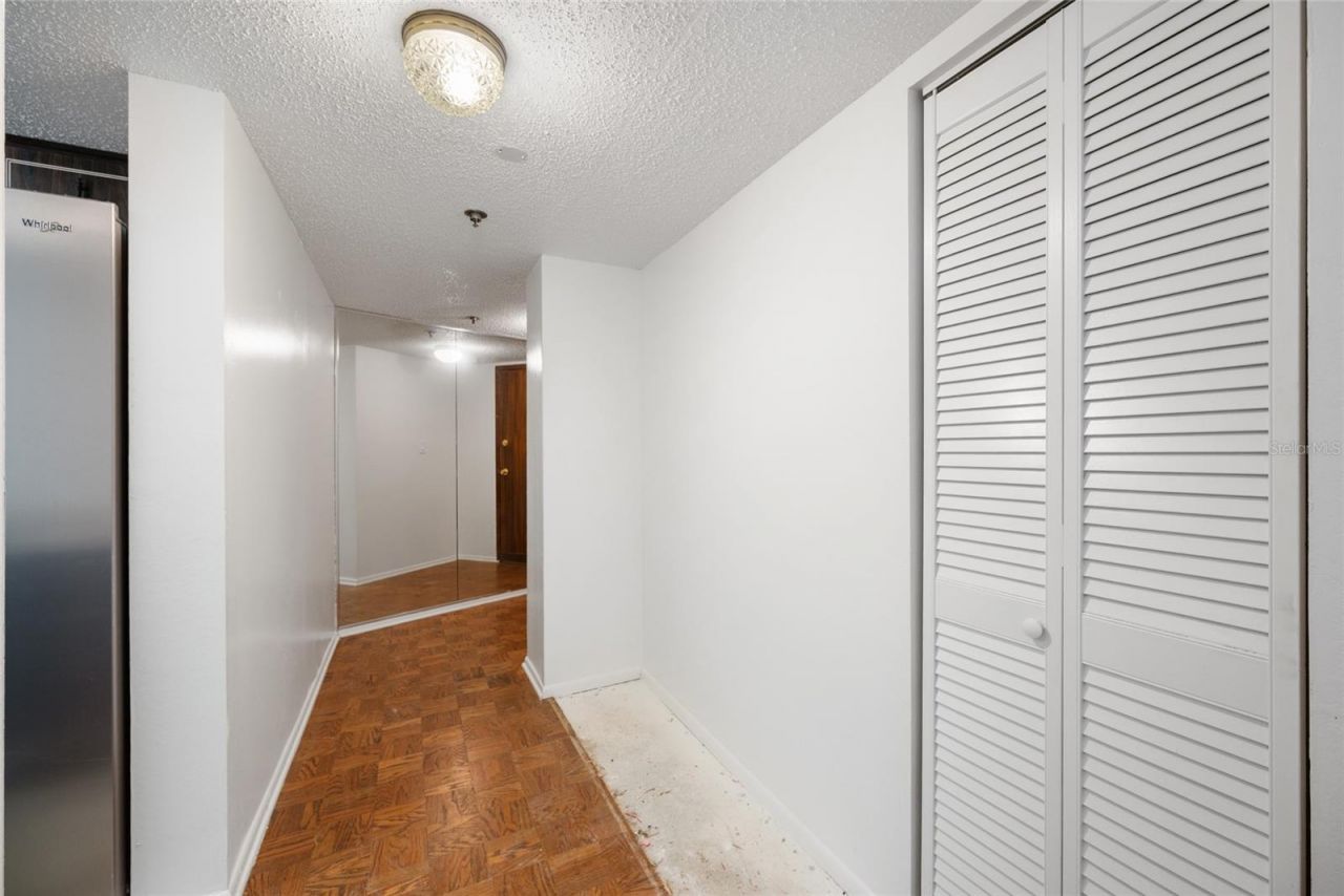 7430 Sunshine Skyway Lane S, Unit 601, Saint Petersburg, FL 33711 Photo