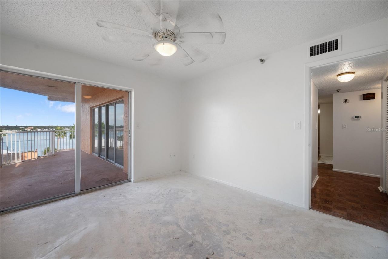 7430 Sunshine Skyway Lane S, Unit 601, Saint Petersburg, FL 33711 Photo