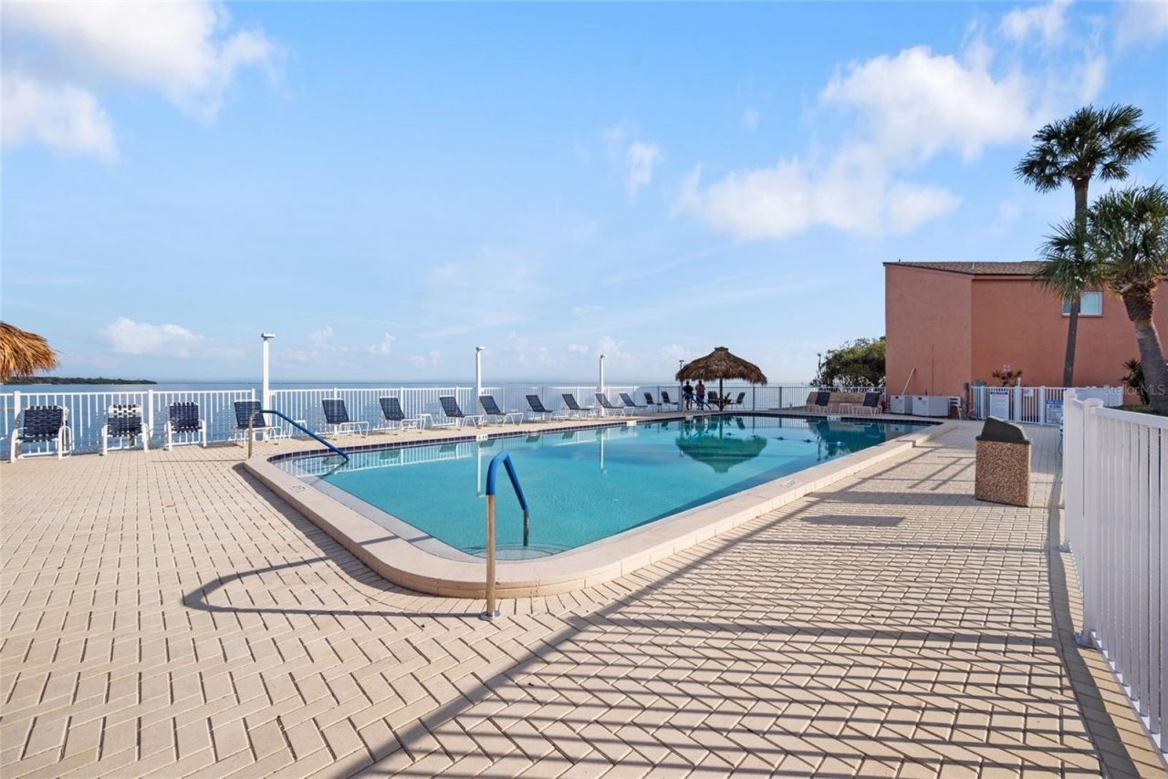 7430 Sunshine Skyway Lane S, Unit 601, Saint Petersburg, FL 33711 Photo