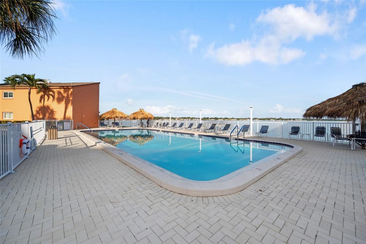 7430 Sunshine Skyway Lane S, Unit 601, Saint Petersburg, FL 33711 Photo