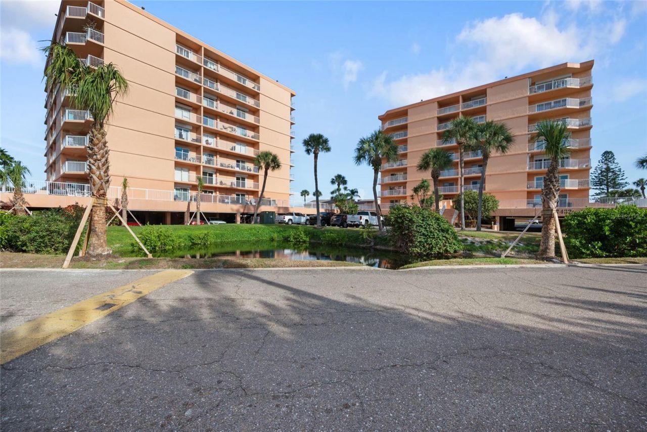 7430 Sunshine Skyway Lane S, Unit 601, Saint Petersburg, FL 33711 Photo