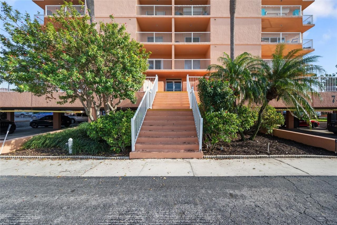 7430 Sunshine Skyway Lane S, Unit 601, Saint Petersburg, FL 33711 Photo