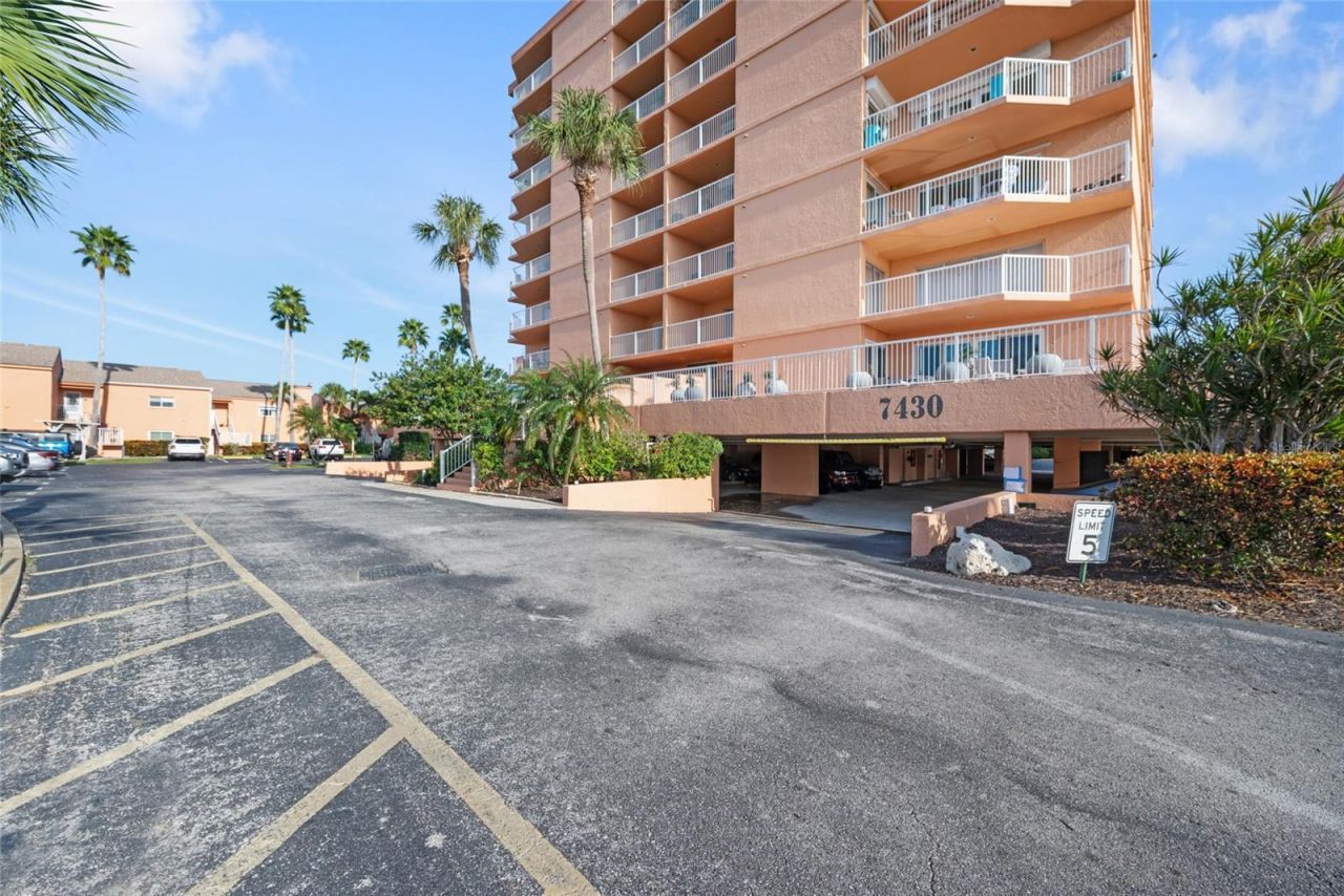 7430 Sunshine Skyway Lane S, Unit 601, Saint Petersburg, FL 33711 Photo