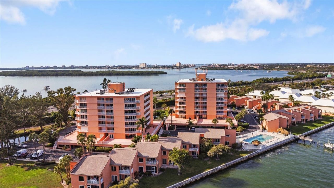 7430 Sunshine Skyway Lane S, Unit 601, Saint Petersburg, FL 33711 Photo