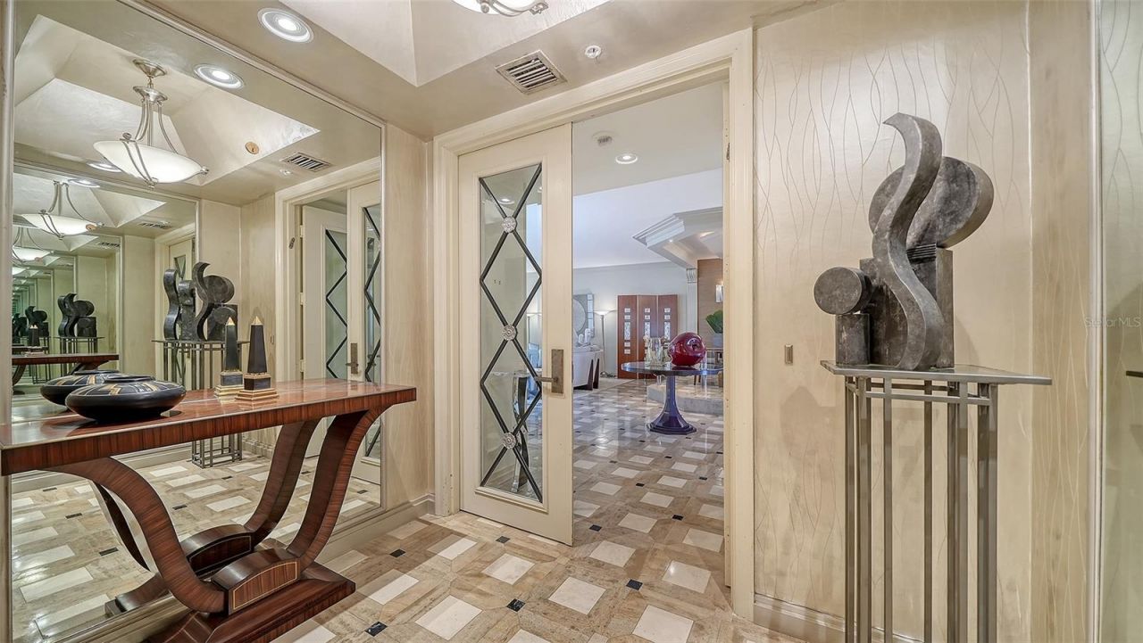 435 L Ambiance Drive, Unit J704, Longboat Key, FL 34228 Photo