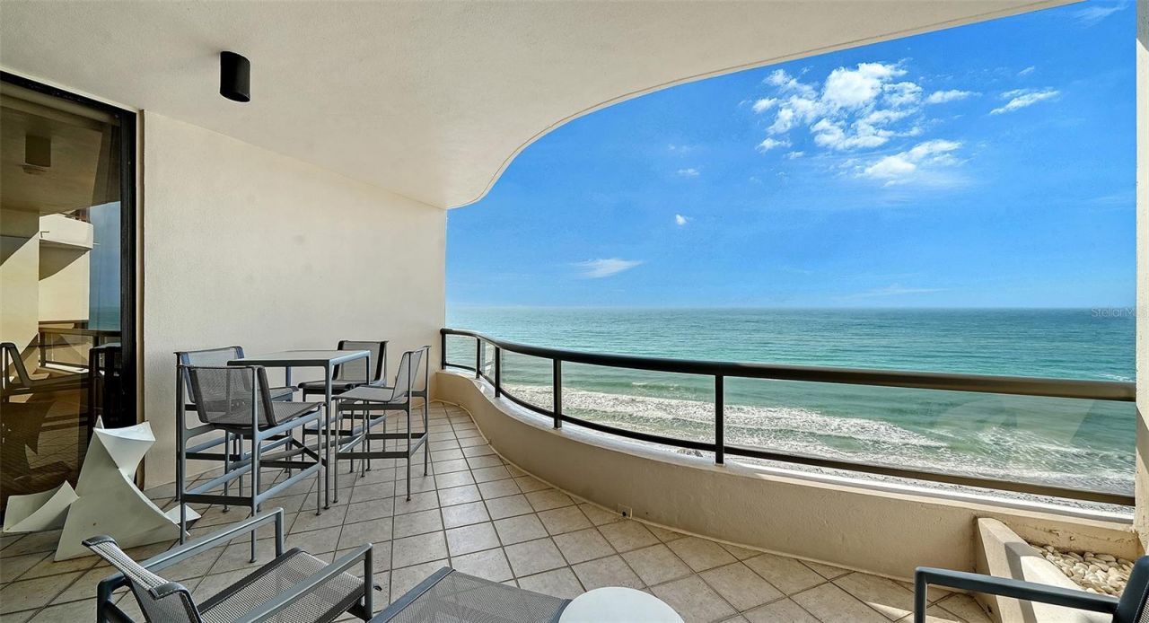 435 L Ambiance Drive, Unit J704, Longboat Key, FL 34228 Photo