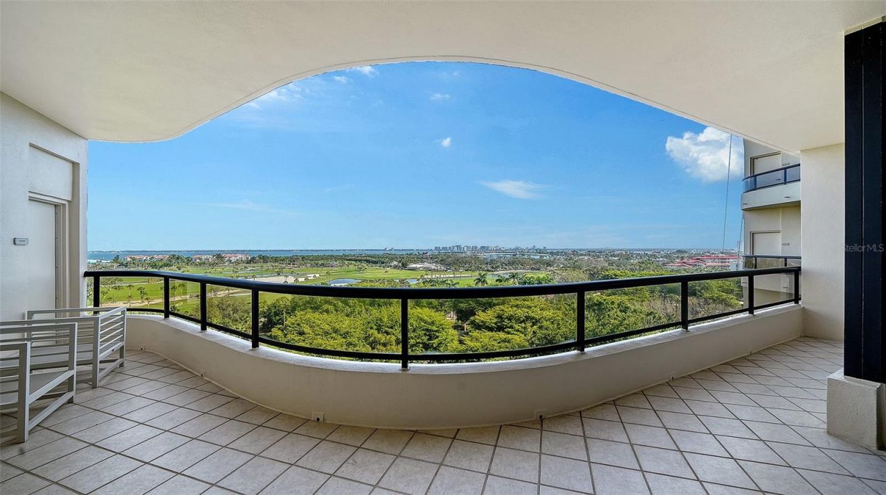 435 L Ambiance Drive, Unit J704, Longboat Key, FL 34228 Photo
