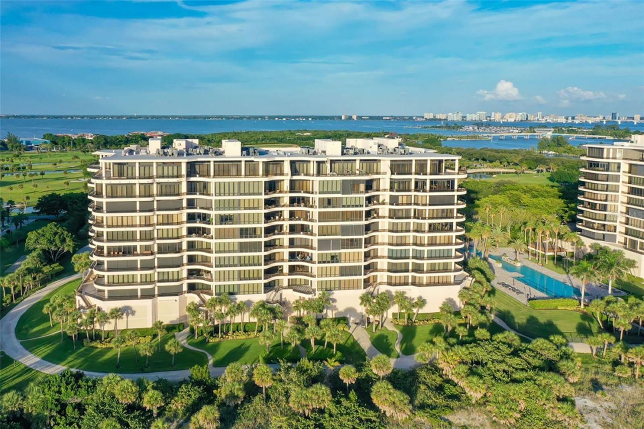 435 L Ambiance Drive, Unit J704, Longboat Key, FL 34228 Photo