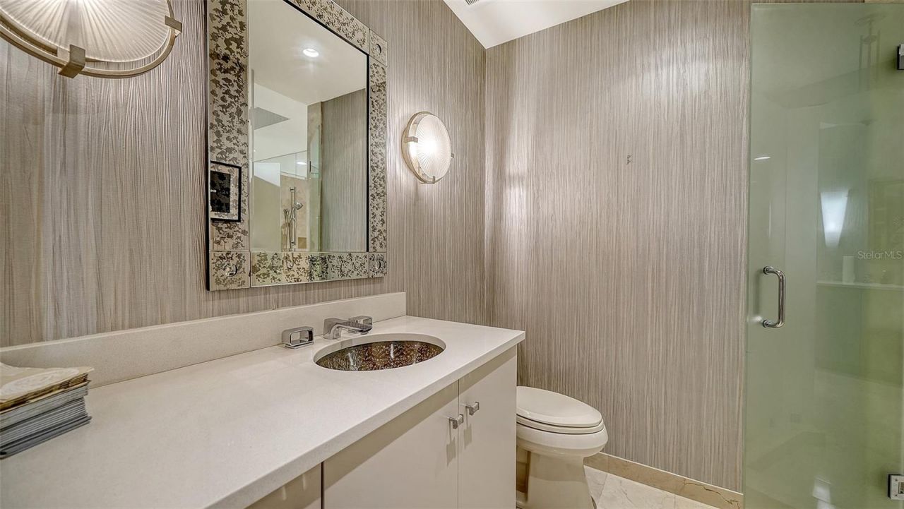 435 L Ambiance Drive, Unit J704, Longboat Key, FL 34228 Photo