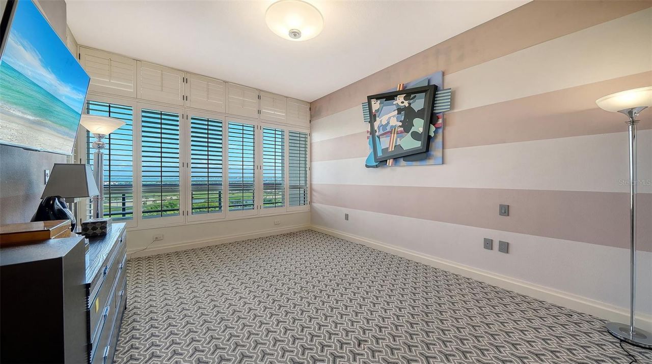 435 L Ambiance Drive, Unit J704, Longboat Key, FL 34228 Photo