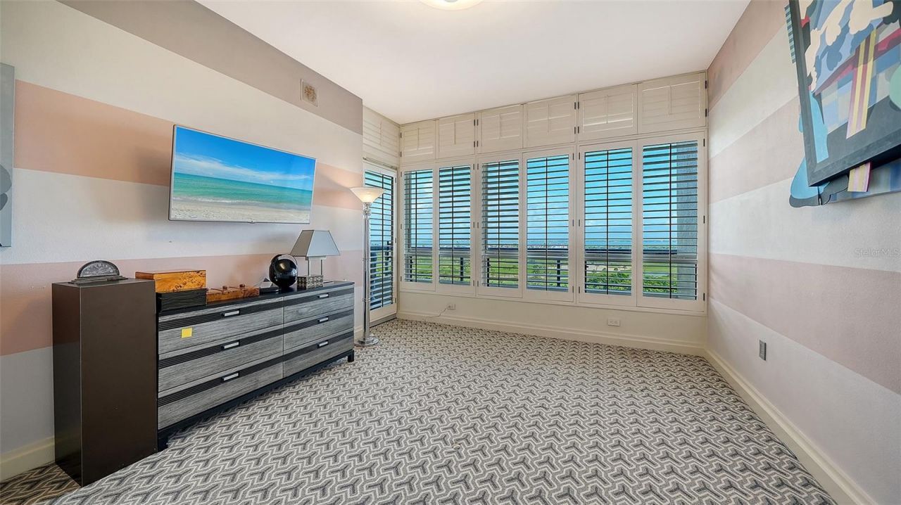 435 L Ambiance Drive, Unit J704, Longboat Key, FL 34228 Photo