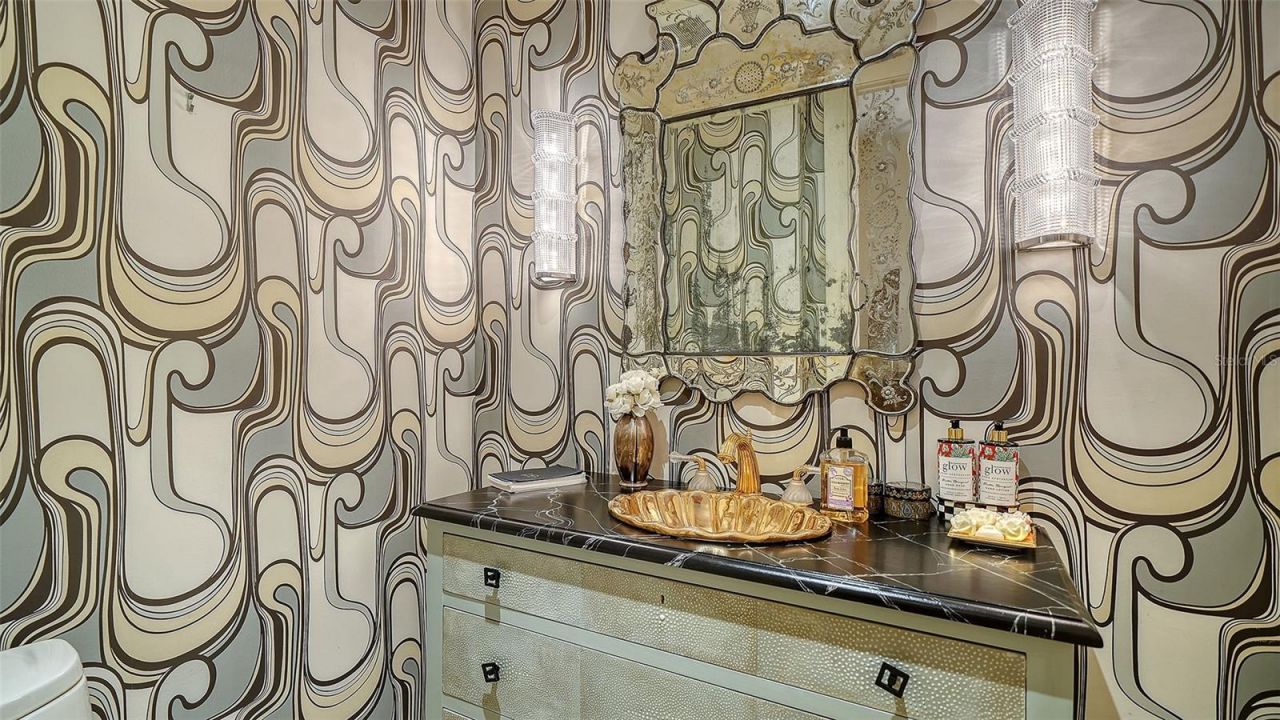 435 L Ambiance Drive, Unit J704, Longboat Key, FL 34228 Photo