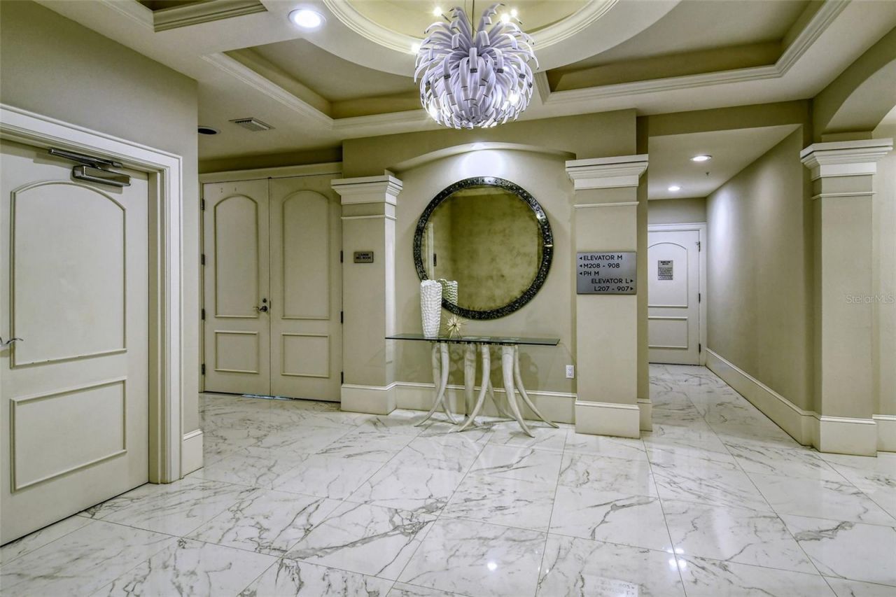 435 L Ambiance Drive, Unit J704, Longboat Key, FL 34228 Photo