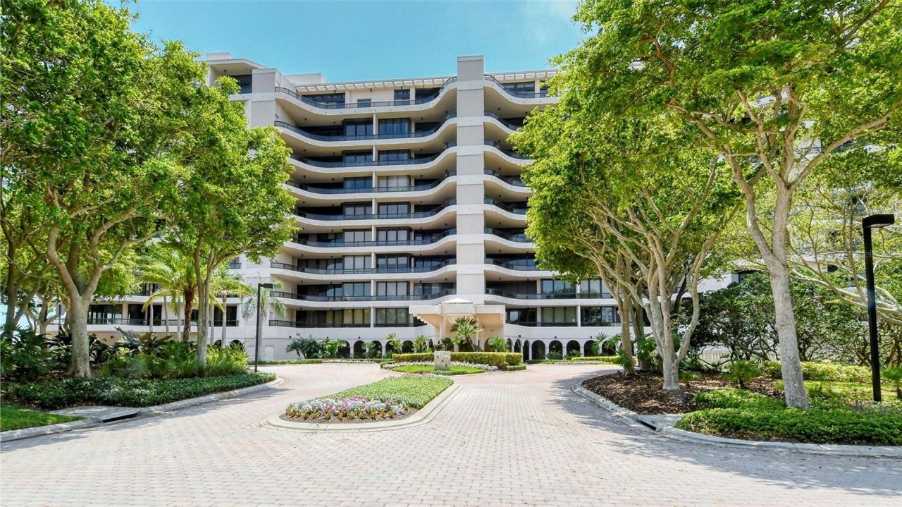 435 L Ambiance Drive, Unit J704, Longboat Key, FL 34228 Photo