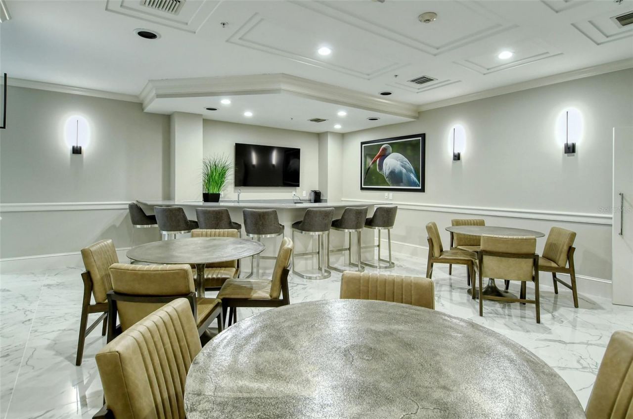 435 L Ambiance Drive, Unit J704, Longboat Key, FL 34228 Photo