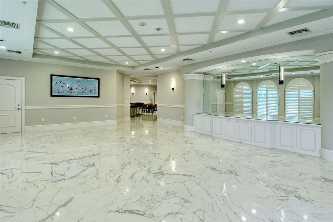 435 L Ambiance Drive, Unit J704, Longboat Key, FL 34228 Photo