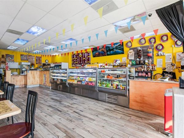 2471 E SEMORAN BOULEVARD, APOPKA, FL 32703