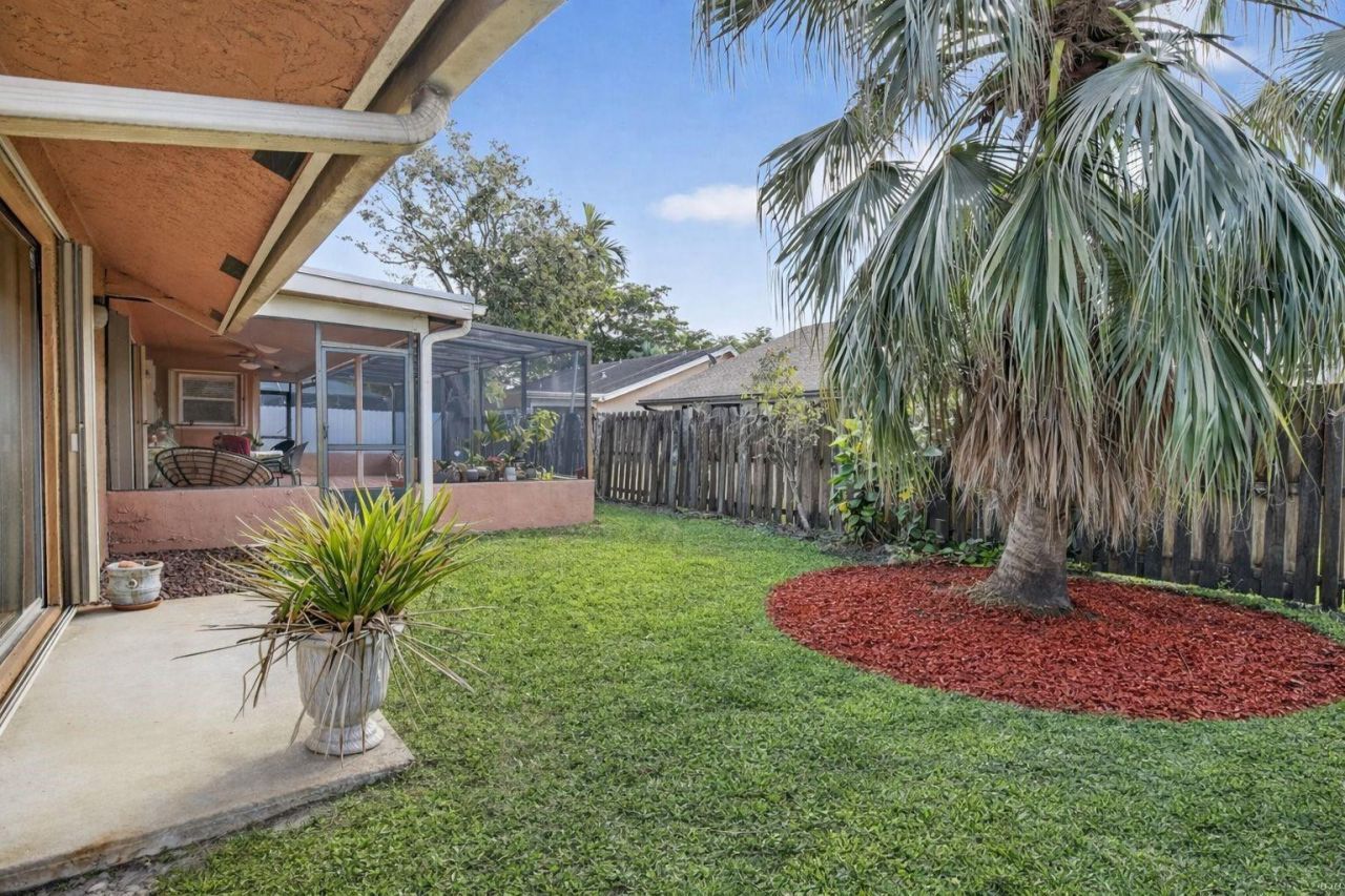 10120 Sheridan Street, Pembroke Pines, FL 33026 Photo