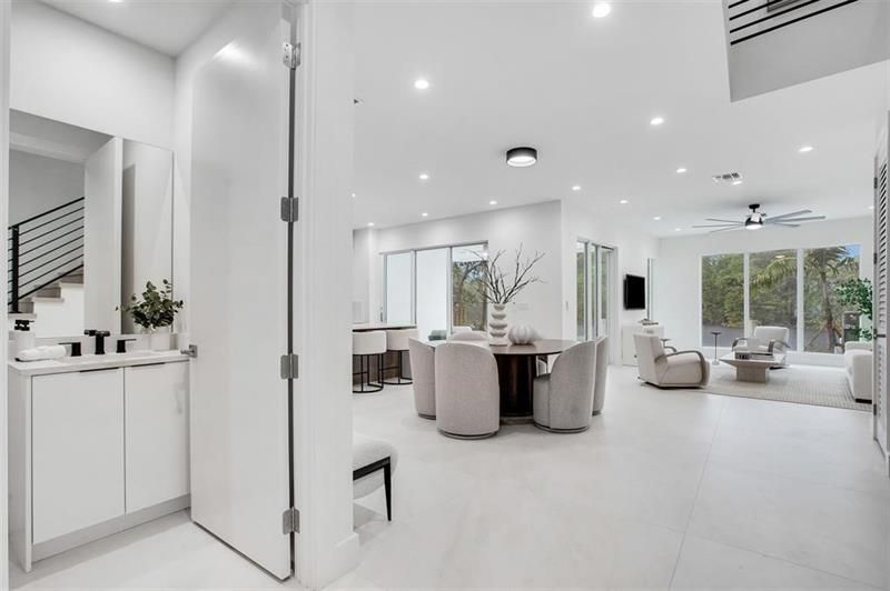 1129 NE 18 Court, Unit 1129, Fort Lauderdale, FL 33305 Photo