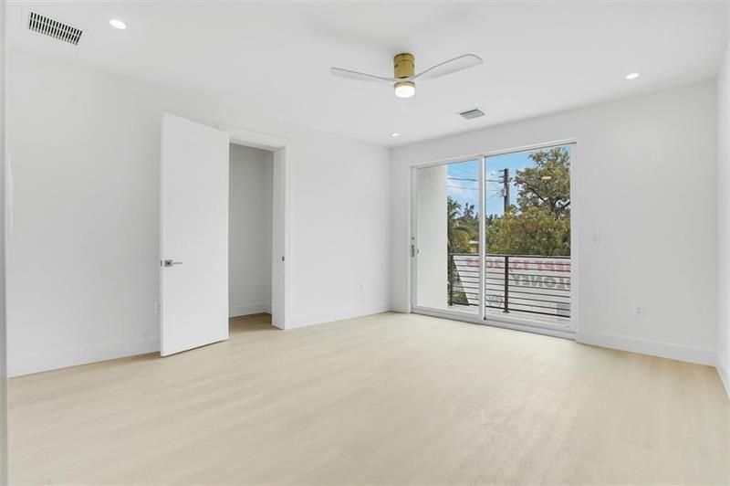 1129 NE 18 Court, Unit 1129, Fort Lauderdale, FL 33305 Photo