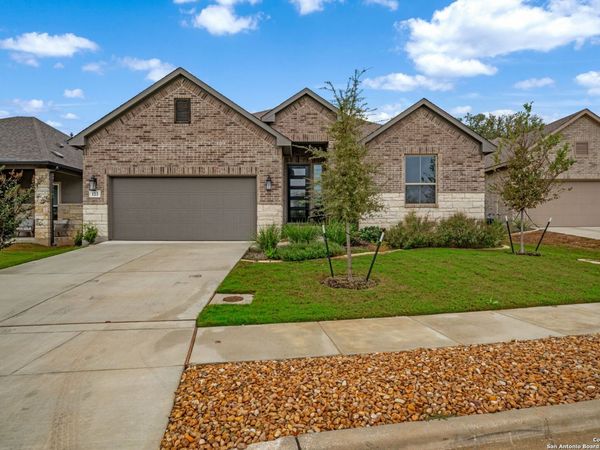 123 Low Meadow, Universal City, TX 78148